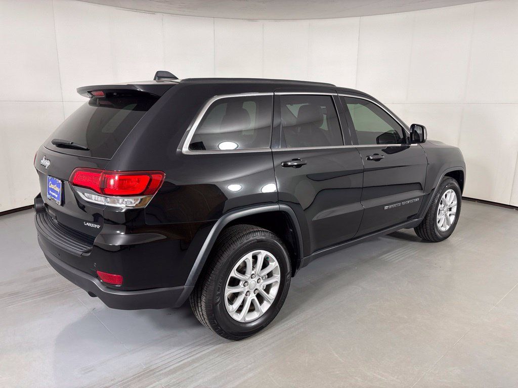 Used 2022 Jeep Grand Cherokee Laredo E RWD image 8