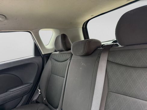 Used 2016 Kia Soul FWD image 32