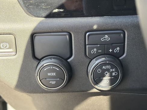 Used 2023 Chevrolet Silverado 1500 RST image 20