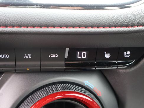 Used 2024 Chevrolet Blazer RS w/ Enhanced Convenience Package AWD/4WD image 30