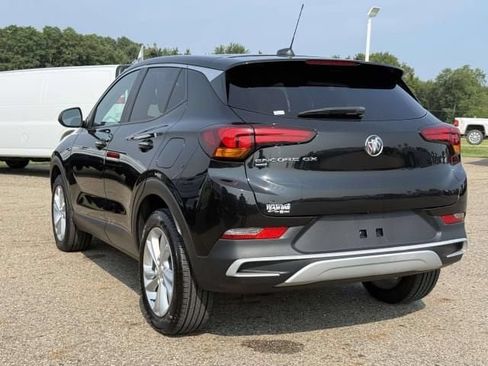 Used 2022 Buick Encore GX Preferred w/ Cold Weather Comfort Package AWD/4WD image 6