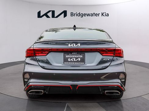 Certified 2023 Kia Forte GT w/ GT2 Package FWD image 5
