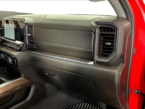 Used 2024 Chevrolet Silverado 1500 LT image 22