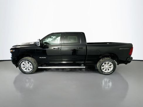 New 2026 RAM 2500 Laramie AWD/4WD image 4