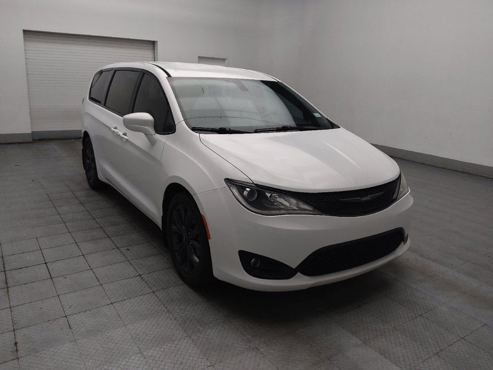 Used 2018 Chrysler Pacifica Touring Plus w/ S Appearance Package FWD image 13