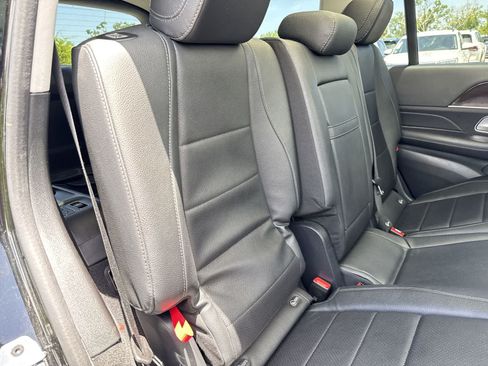 Used 2024 Mercedes-Benz GLS 450 4MATIC image 26