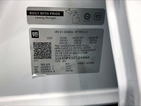 New 2026 GMC Acadia AT4 w/ LPO, Floor Liner Package image 23