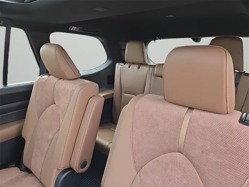 Used 2026 Toyota Grand Highlander AWD Hybrid image 13