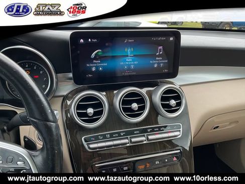 Used 2021 Mercedes-Benz GLC 300 image 21
