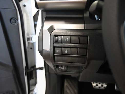 Used 2025 Toyota Tacoma TRD Sport AWD/4WD image 27