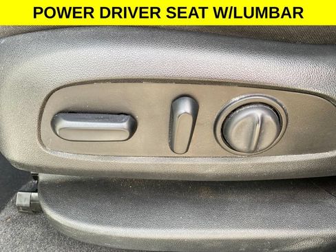 Used 2020 Chevrolet Equinox LT w/ Driver Convenience Package FWD image 10