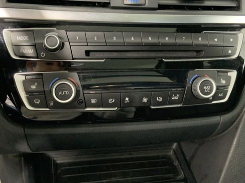 Used 2017 BMW 330i xDrive 330i xDrive w/ Premium Package image 13