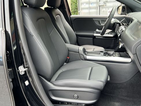 Certified 2025 Mercedes-Benz GLA 250 4MATIC image 26