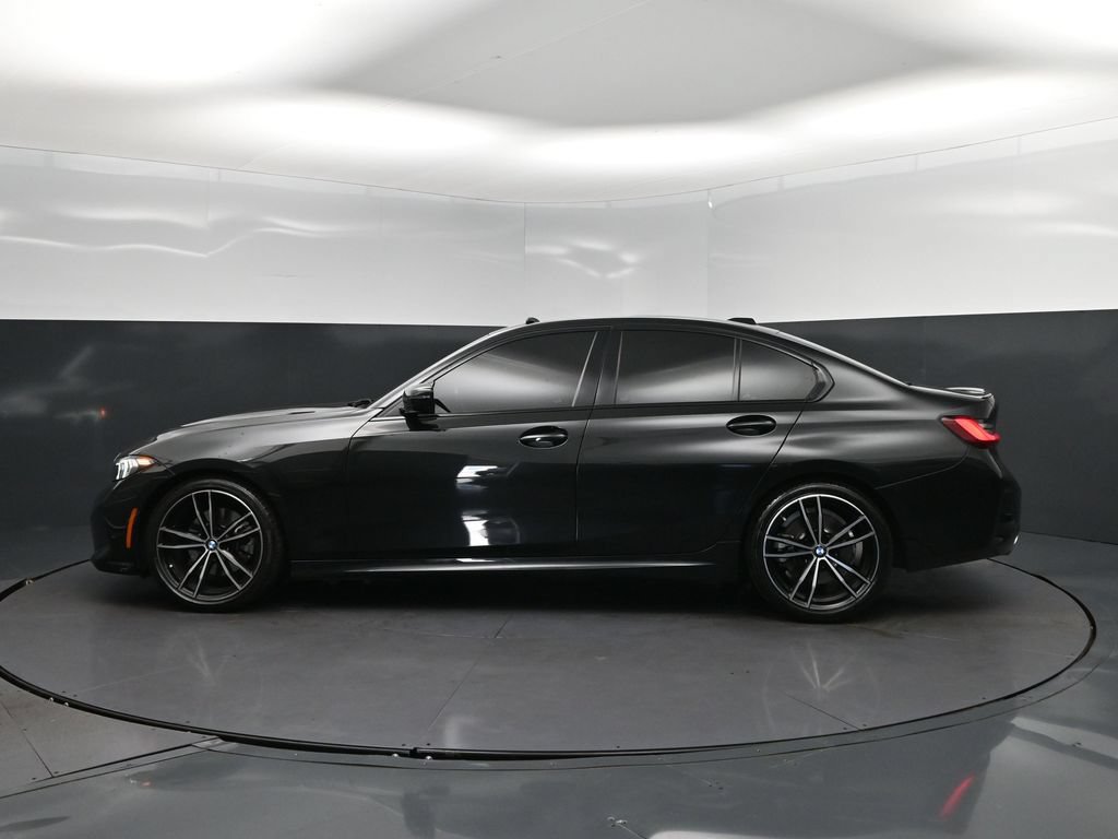 Certified 2024 BMW 330i Sedan w/ M Sport Package RWD image 4
