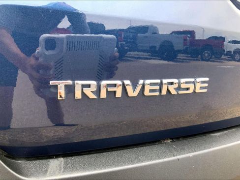 Used 2023 Chevrolet Traverse LS FWD image 33