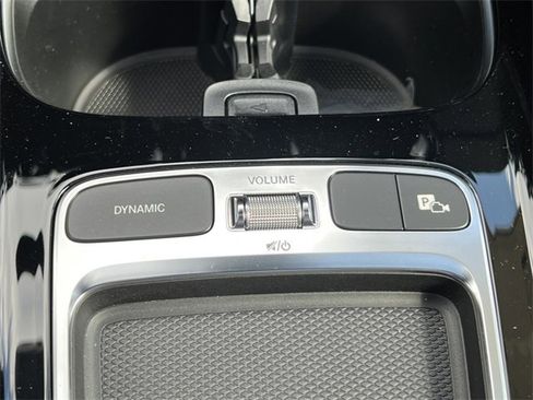 Certified 2025 Mercedes-Benz GLA 250 4MATIC image 28