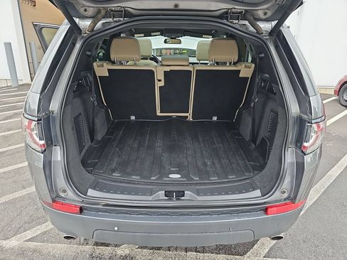 Used 2016 Land Rover Discovery Sport HSE AWD/4WD image 22