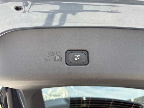New 2026 Lincoln Nautilus Premier AWD/4WD image 12