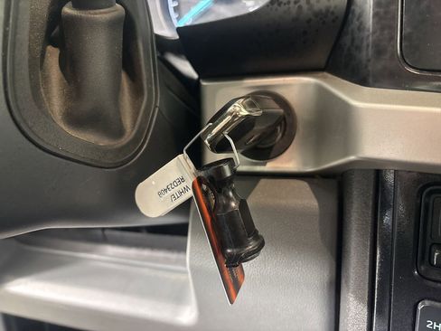 Used 2024 Ford F350 XLT image 17