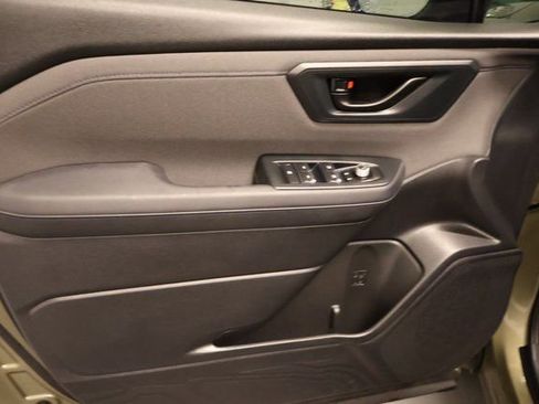 Used 2025 Subaru Forester Premium w/ Convenience Package #1 image 12