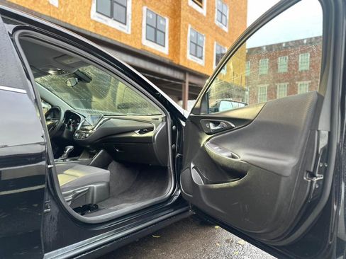 Used 2022 Chevrolet Malibu LT image 15