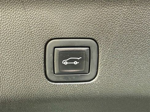 Certified 2023 Cadillac Escalade Sport w/ Touring Package image 19