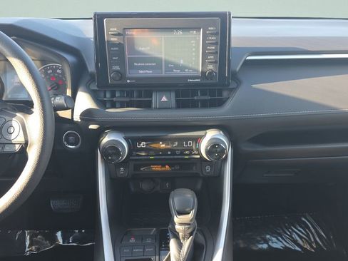 Used 2020 Toyota RAV4 XLE FWD image 15