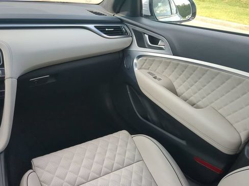 Used 2023 Genesis G70 2.0T w/ Sport Prestige Package AWD/4WD image 15