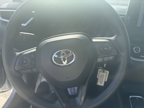 Used 2024 Toyota Corolla LE image 17