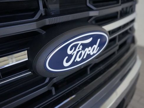Used 2024 Ford F150 XLT AWD/4WD image 18