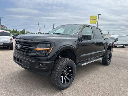 Used 2025 Ford F150 XLT w/ Equipment Group 301A Standard AWD/4WD image 19