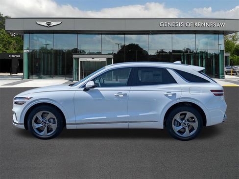 Used 2026 Genesis GV70 2.5T Select image 4