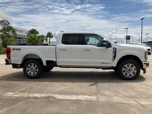 New 2025 Ford F250 Lariat w/ Lariat Ultimate Package image 9