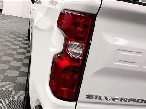 Used 2022 Chevrolet Silverado 1500 LT image 30