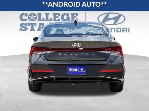 Used 2024 Hyundai Elantra SEL w/ Convenience Package image 7