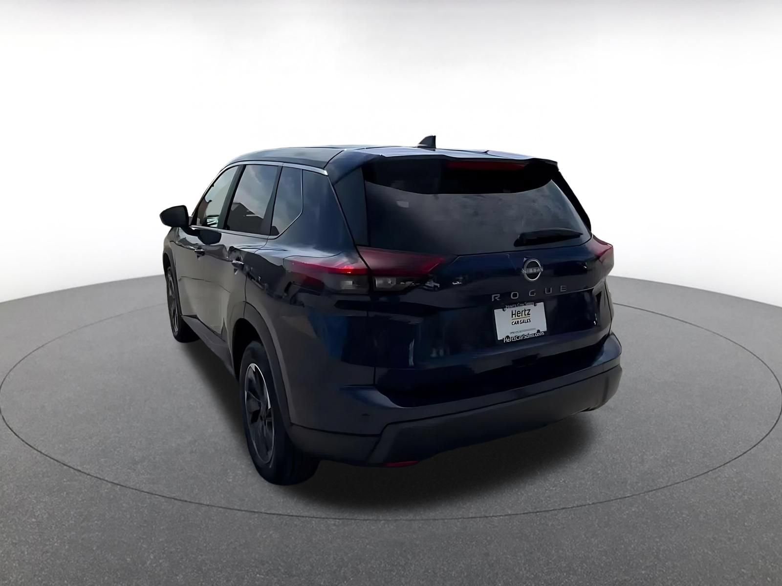 Used 2025 Nissan Rogue SV FWD image 10