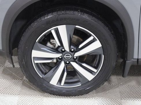 Used 2023 Nissan Rogue SL w/ SL Premium Package image 37