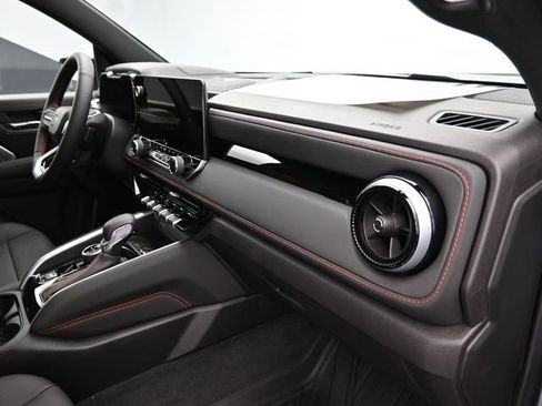 New 2025 Chevrolet Colorado Z71 w/ Technology Package AWD/4WD image 40