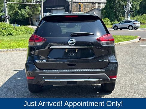 Used 2019 Nissan Rogue SL w/ Premium Package AWD/4WD image 6