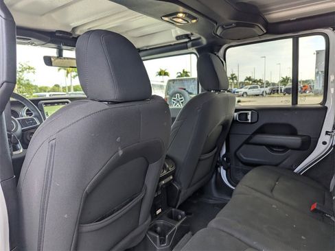 Used 2023 Jeep Wrangler Sahara image 19