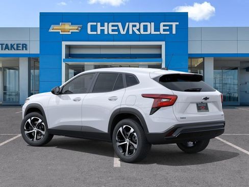 New 2026 Chevrolet Trax RS w/ Sunroof Package FWD image 3