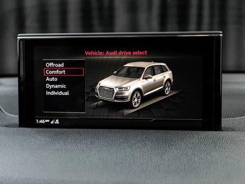 Used 2019 Audi Q7 3.0T Prestige w/ Prestige Package AWD/4WD image 39