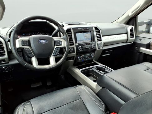 Used 2019 Ford F250 Lariat w/ Lariat Ultimate Package AWD/4WD image 11