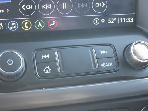 Used 2023 GMC Acadia AT4 w/ Trailering Package image 7