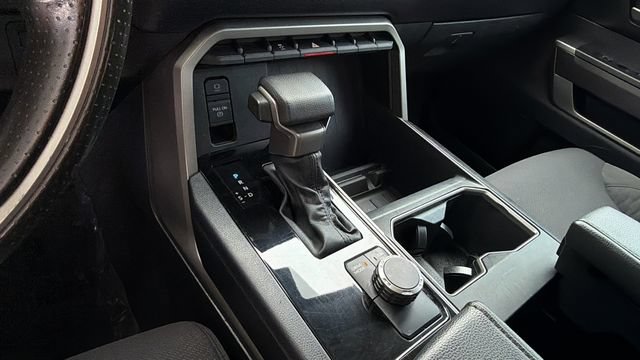 Used 2022 Toyota Tundra SR5 w/ Convenience Package RWD image 29