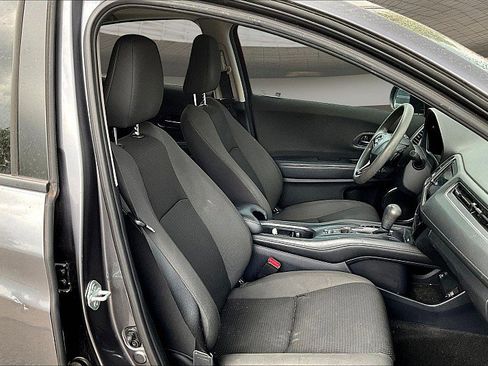 Used 2021 Honda HR-V EX image 7