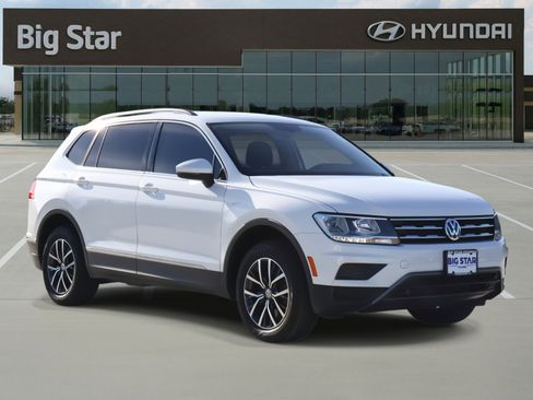 Used 2020 Volkswagen Tiguan SE image 6