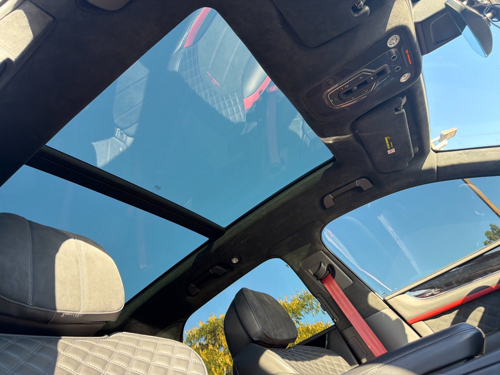 Used 2022 Bentley Bentayga Speed AWD/4WD image 13