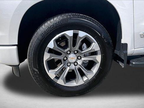 Used 2025 Chevrolet Silverado 1500 High Country w/ Technology Package RWD image 10