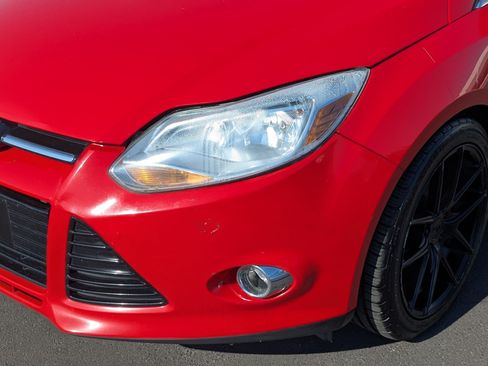 Used 2012 Ford Focus SEL FWD image 12